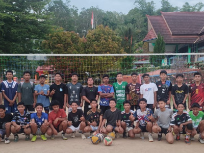 Sparing Volly dengan anak SMKN 2 Sijunjung
