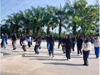 Persiapan lomba Gerak jalan Kecamatan2