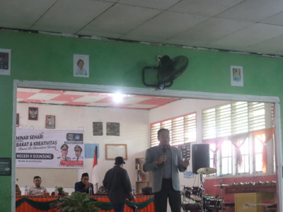 Seminar sehari minat dan bakat yang di hadiri oleh salah satu DPRD Provinsi