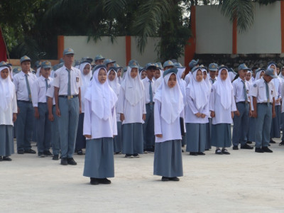 pembacaan undang-undang dasar 